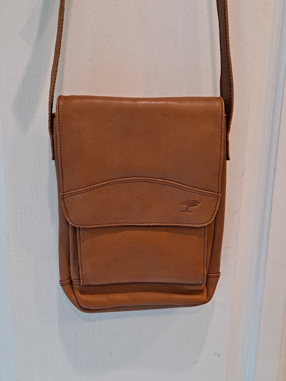 Ellington Leather Goods Vintage Retro Tan Leather Crossbody Messenger Organizer